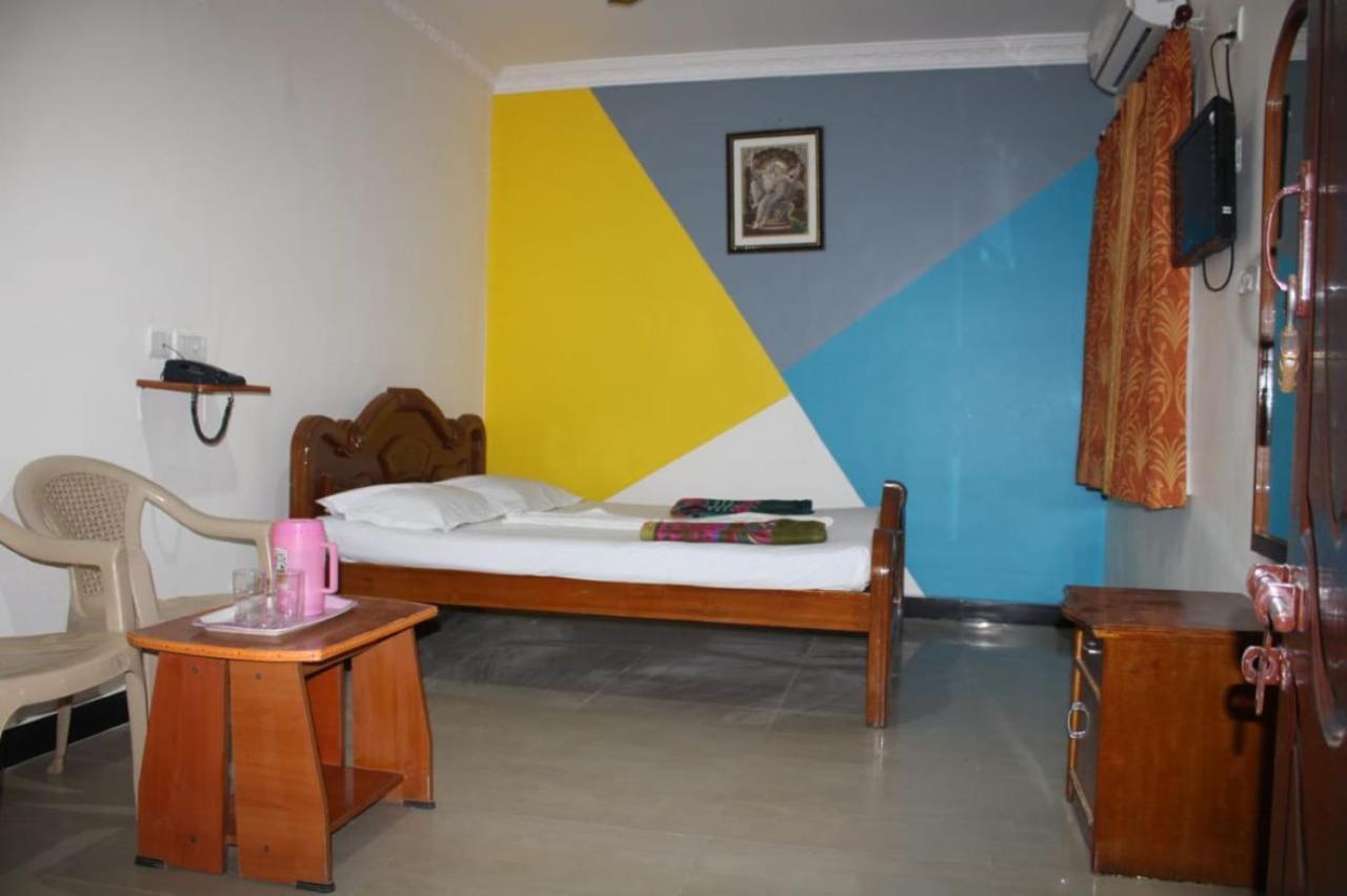 Hotel Sudhiksha Deluxe Rāmeswaram Exterior foto